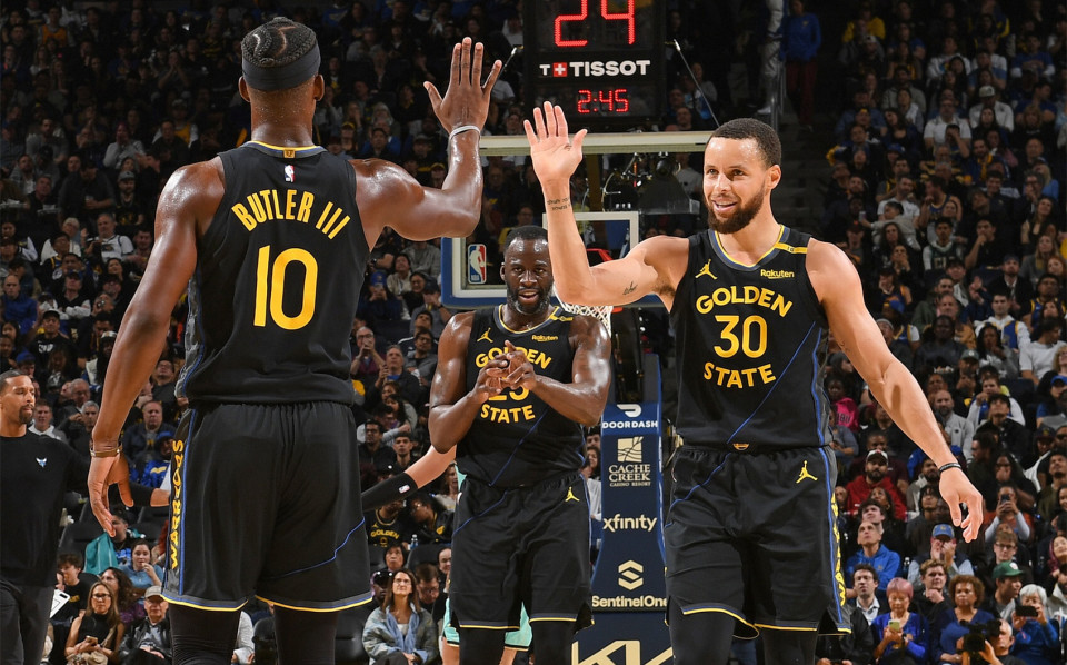 特里：我肯定同意萨拉赫的说法，他已经成为利物浦的替罪羊（特里：赞同萨拉赫的观点，他已成利物浦的替罪羊）