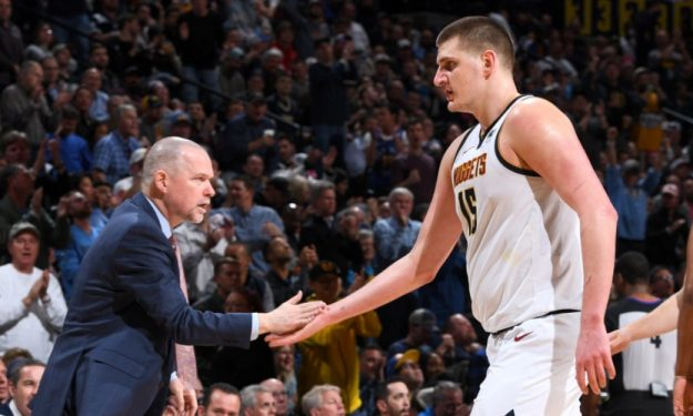 路易斯-迪亚斯本赛季德甲3次单场传射，同期五大联赛并列第一（路易斯-迪亚斯本季德甲三度单场传射，同期五大联赛并列榜首）