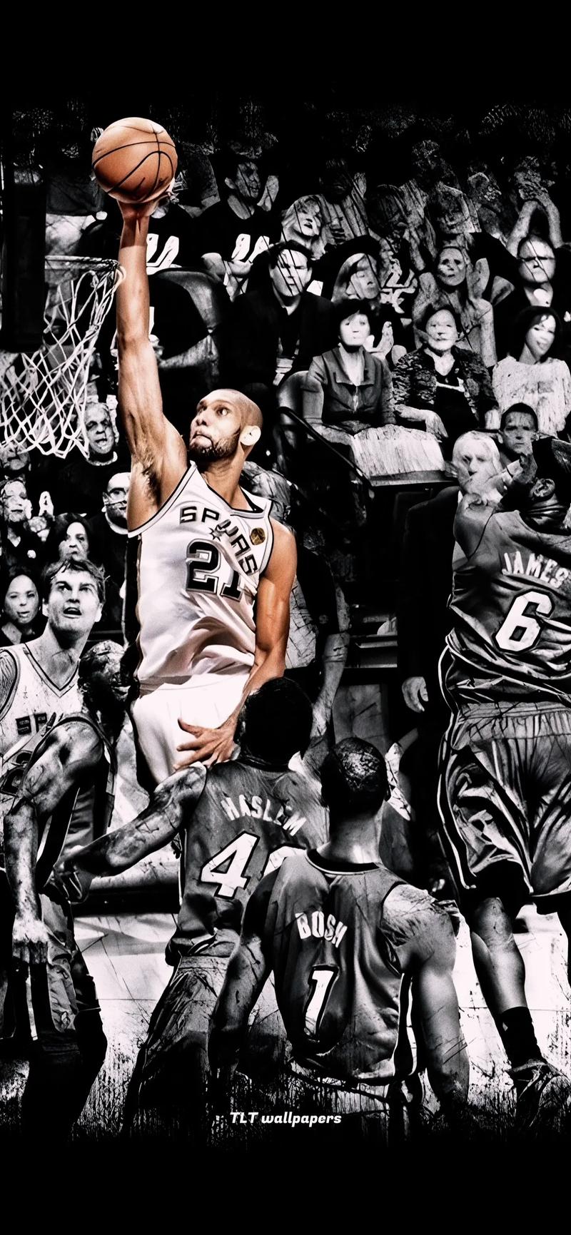 布冯：迈尼昂展现决定性作用，想夺冠的球队必须要有这种门将（布冯盛赞迈尼昂：争冠球队离不开这种决定性门将）