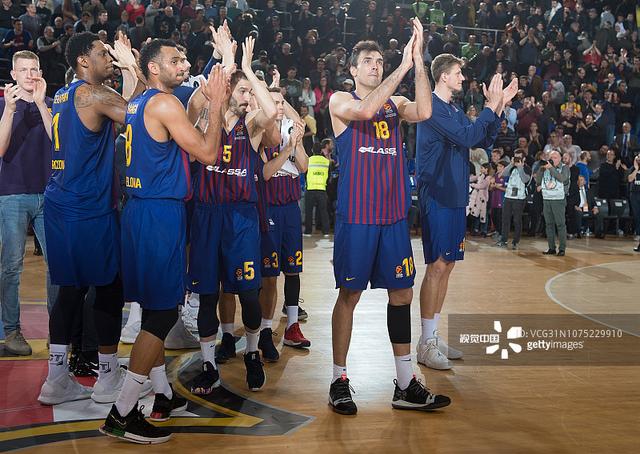 芒特状态回升，全场集锦展现轻盈灵动表现（芒特状态回暖，集锦尽显轻盈灵动）