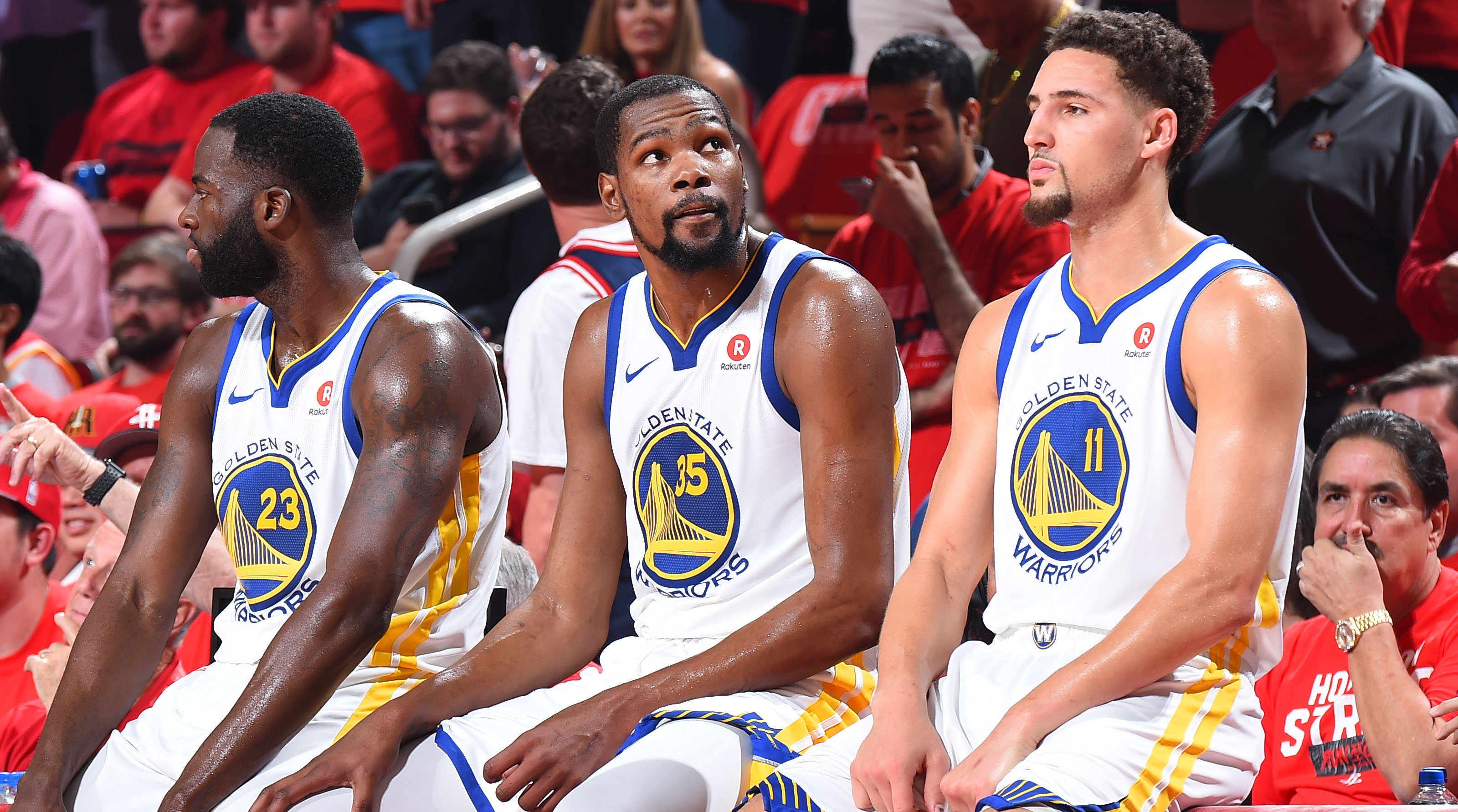 10人应战！切尔西伦敦德比1-1平阿森纳，阿尔特塔或调整阵容（伦敦德比：十人切尔西1-1逼平阿森纳，阿尔特塔或将调整阵容）