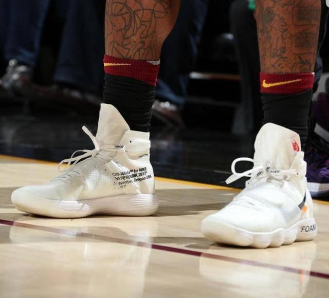 这扣篮海报级别（这记扣篮堪称海报级）