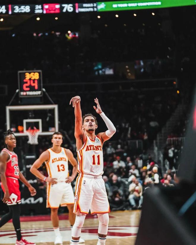 萨默尔：拜仁是德国足球的标杆，每名球员都全力为球队付出（萨默尔：拜仁堪称德国足球标杆，全员为球队倾尽全力）